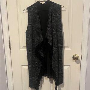 Charming Charlie Black and Gray Patterned Vest